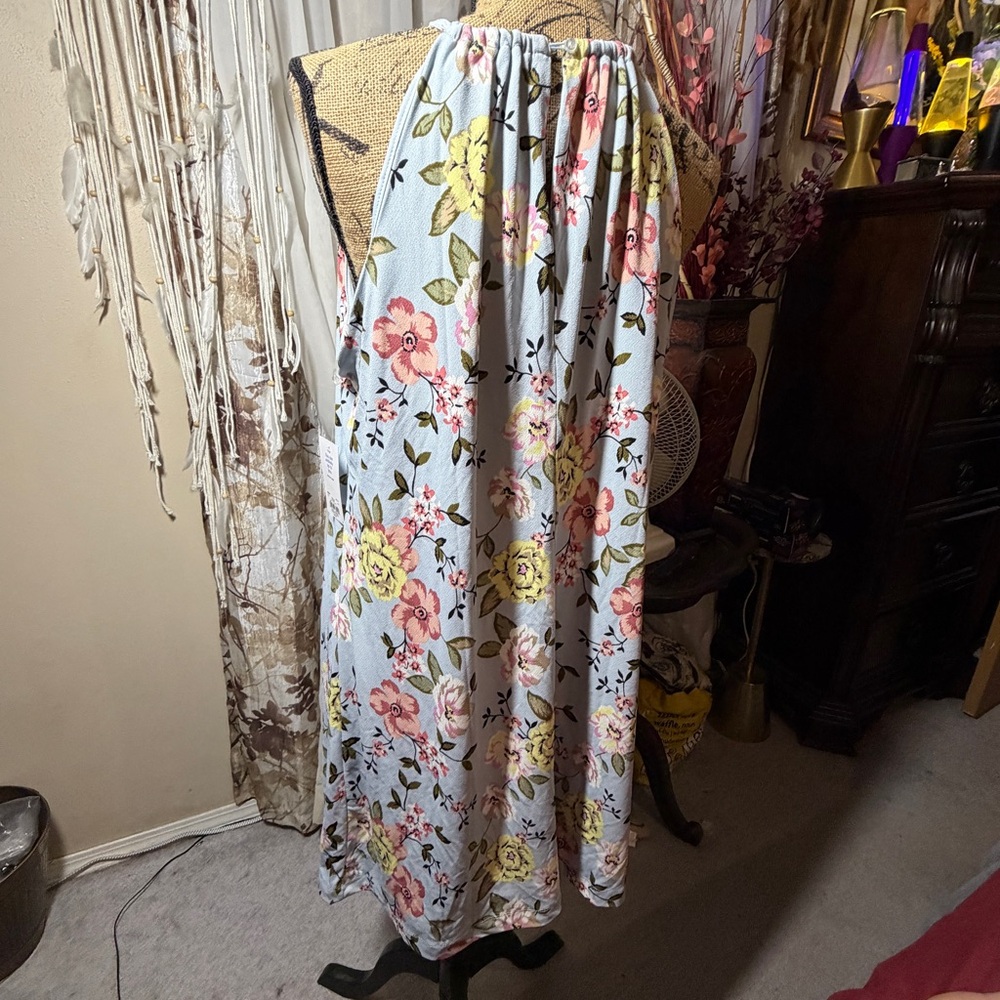 Floral Halter Neck Women dress - Picture 7 of 7
